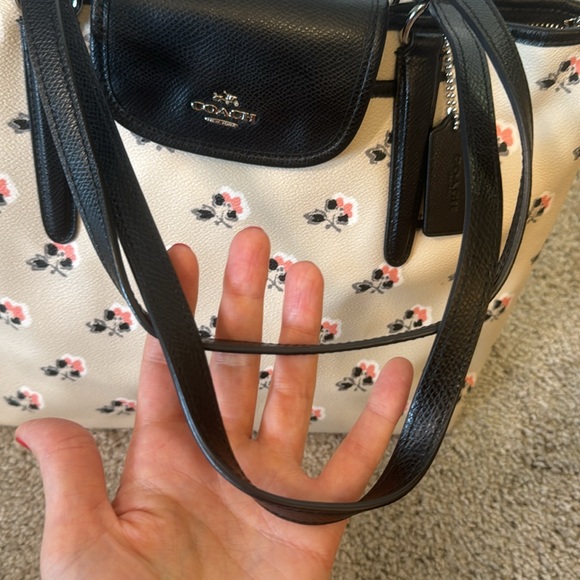 Coach Bramble Tote - Picture 10 of 12